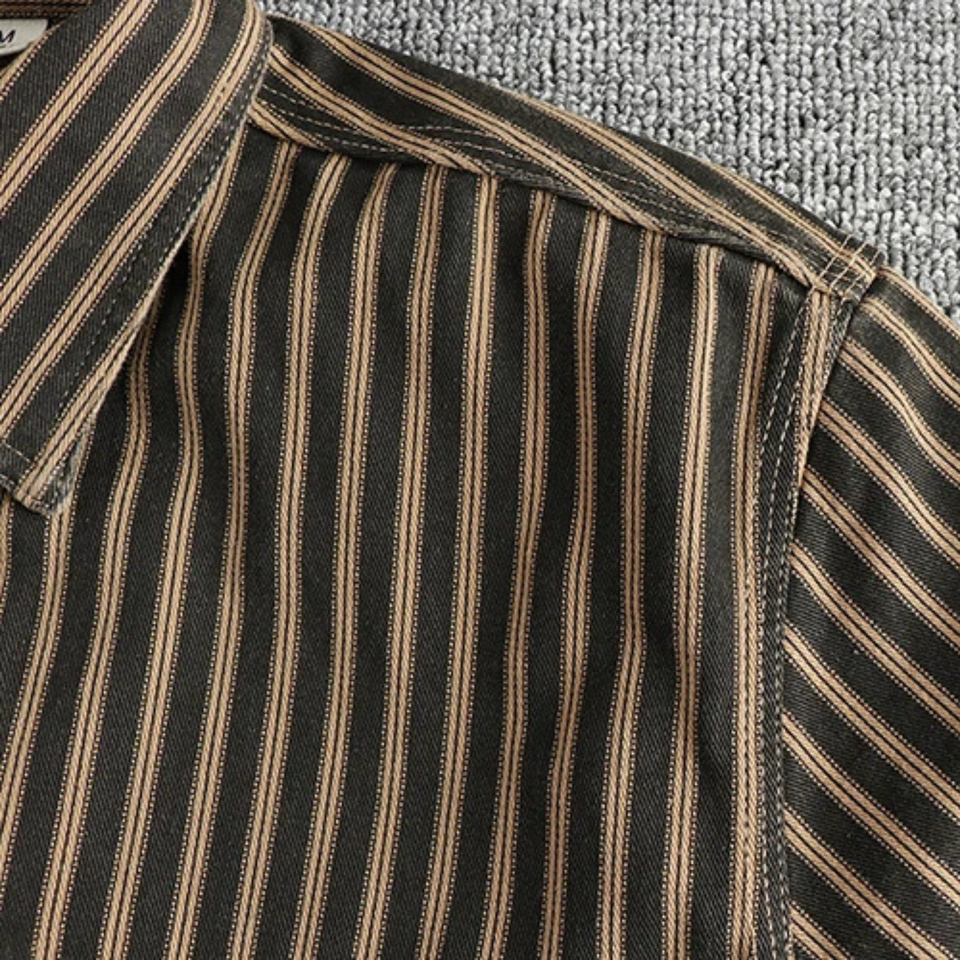 Klassisches Herren Utility Hemd