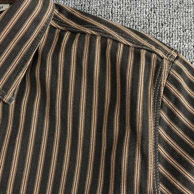 Klassisches Herren Utility Hemd