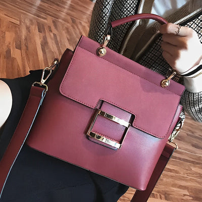 Elegante Handtasche | Zweifarbiger Look | Statement-Schnalle