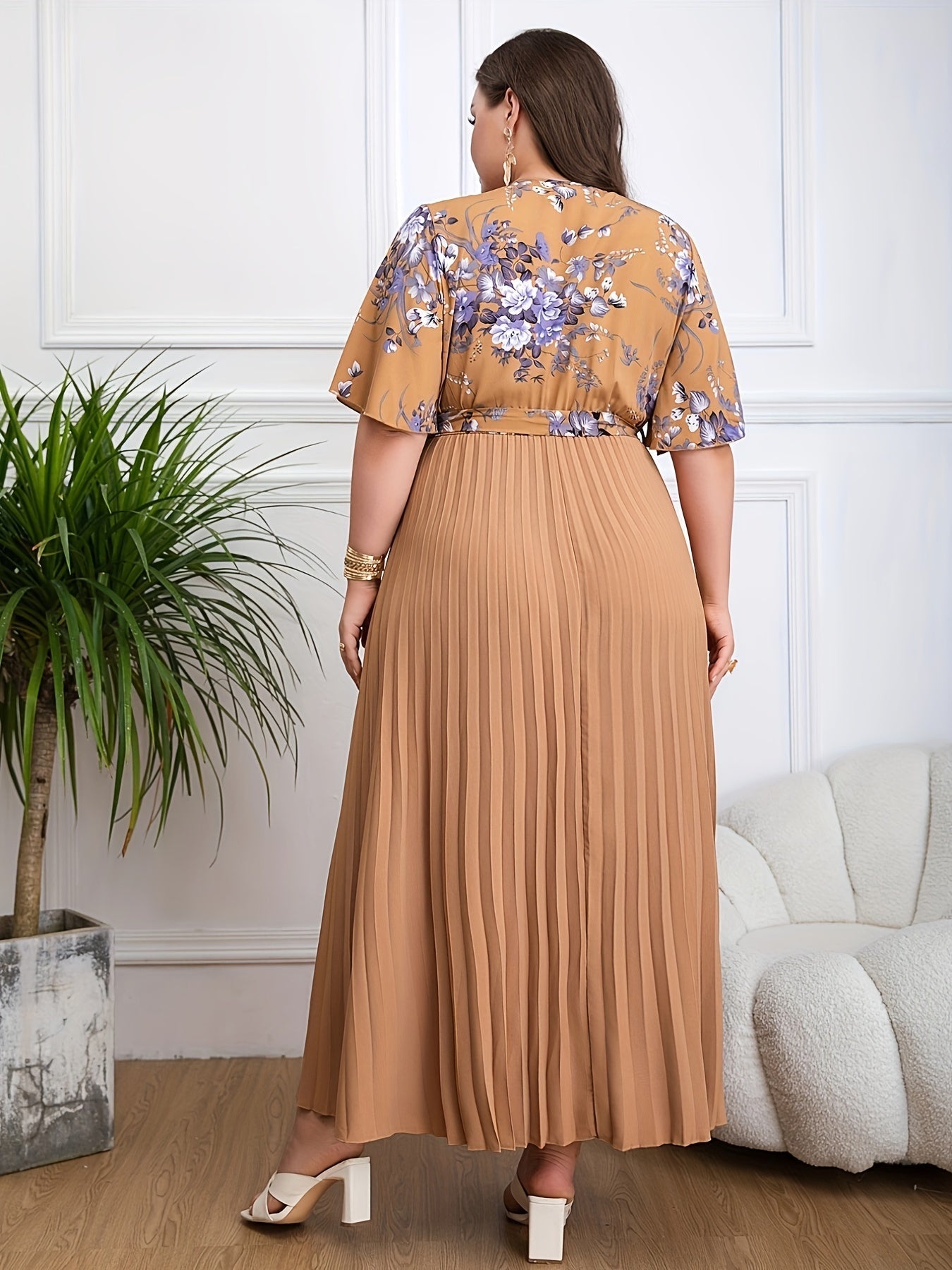 Isabella | Plus Size Tailliertes Kleid
