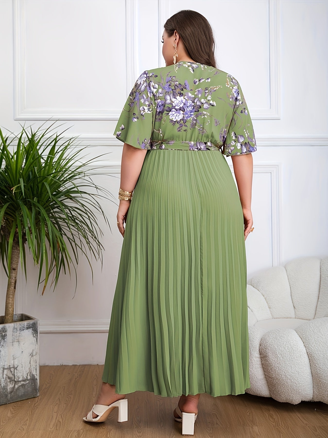 Isabella | Plus Size Tailliertes Kleid