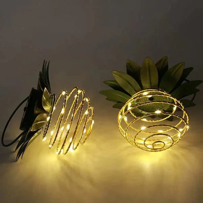 PineGlow™ – Tropisches Licht für magische Nächte