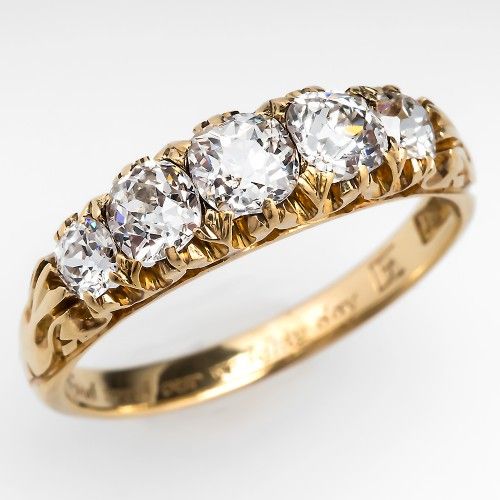 Alter Ring mit Brillantschliff