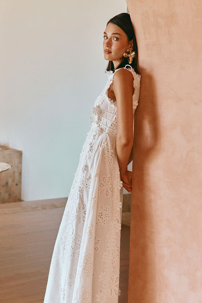 Loreina – Maxikleid Mit Gesticktem Blumenbesatz