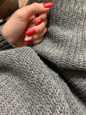 Damen Strickkleid mit Rollkragen und Oversize Passform