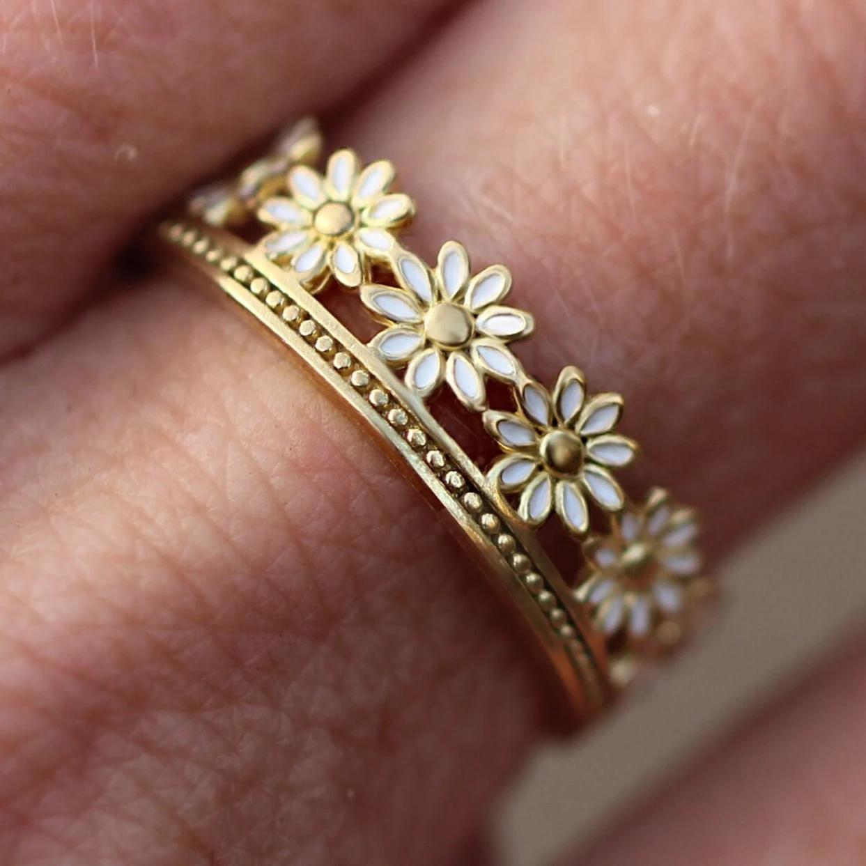 Goldener Gänseblümchen-Ring Vintage