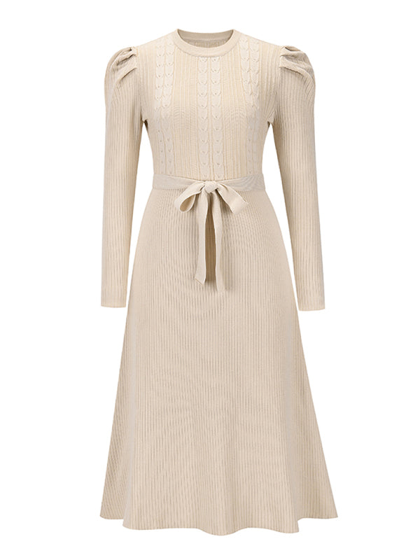 Strickkleid mit Taillengürtel | Strukturmuster | Midilänge