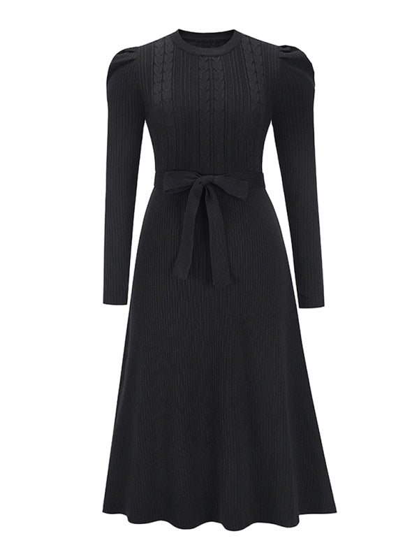 Strickkleid mit Taillengürtel | Strukturmuster | Midilänge