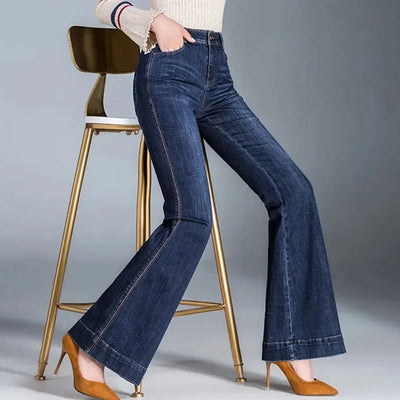 Celeste – Stilvolle Bootcut-Denim