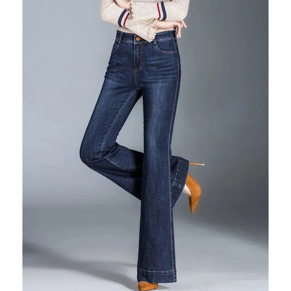 Celeste – Stilvolle Bootcut-Denim