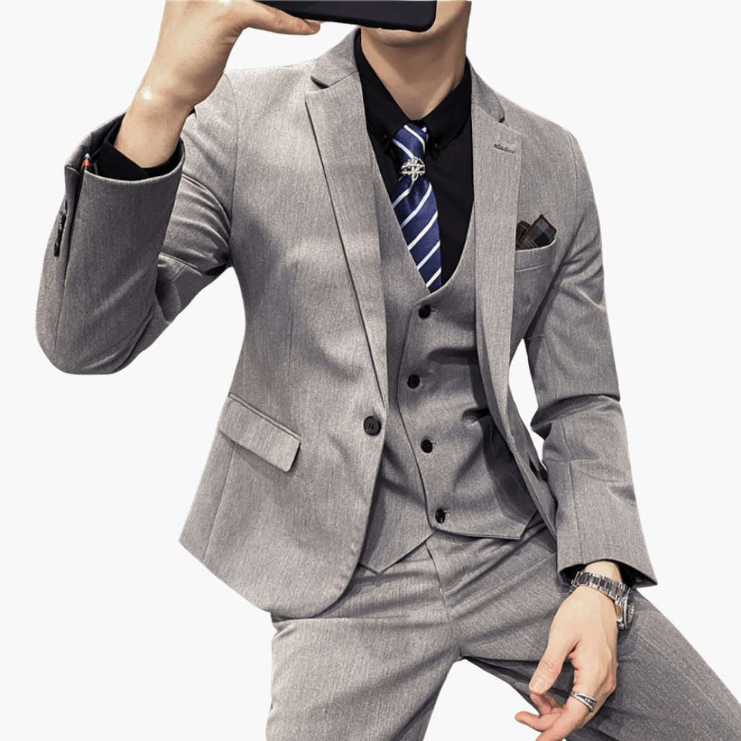 Klassischer 3-teiliger Anzug - für Herren mit elegantem Stil
