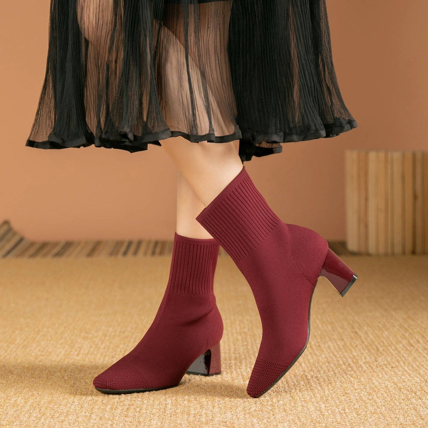 Sock Boots mit Blockabsatz | Strickdesign | Elegante Silhouette