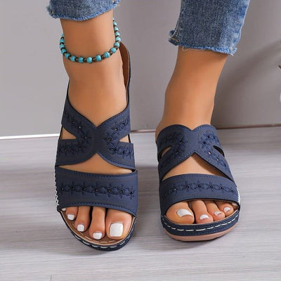 Bequeme Sommerschlupfsandalen | Luftige Cut-Outs | Optimale Fußstütze