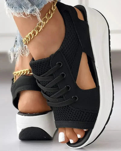 Sneaker-Sandalen mit Cut-Outs | Schnürung & Plateausohle | Sportlich-Luftiger Style