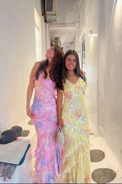 Nora | Langes Kleid mit Volants und V-Ausschnitt