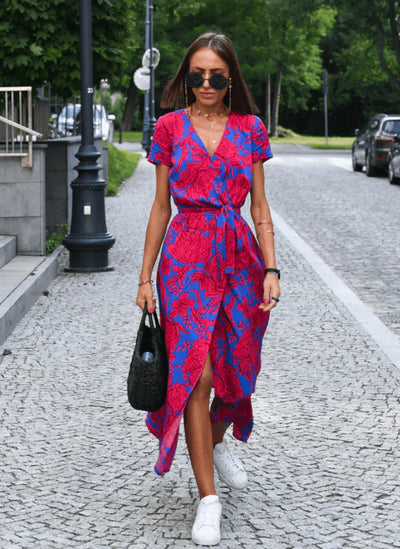 Damen-wickelkleid blaze aus leichtem stoff mit v-ausschnitt und bindegürtel