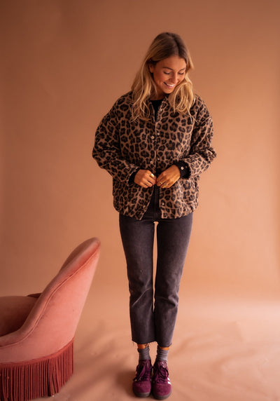 Adelina - Trendy Jacke mit Leopardenmuster