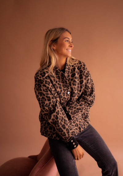 Adelina - Trendy Jacke mit Leopardenmuster