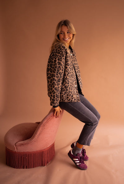 Adelina - Trendy Jacke mit Leopardenmuster