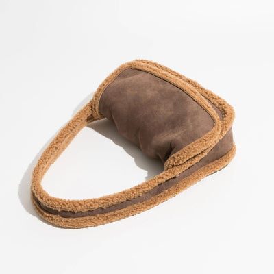 Handtasche | Teddy-Detail | Wildlederoptik