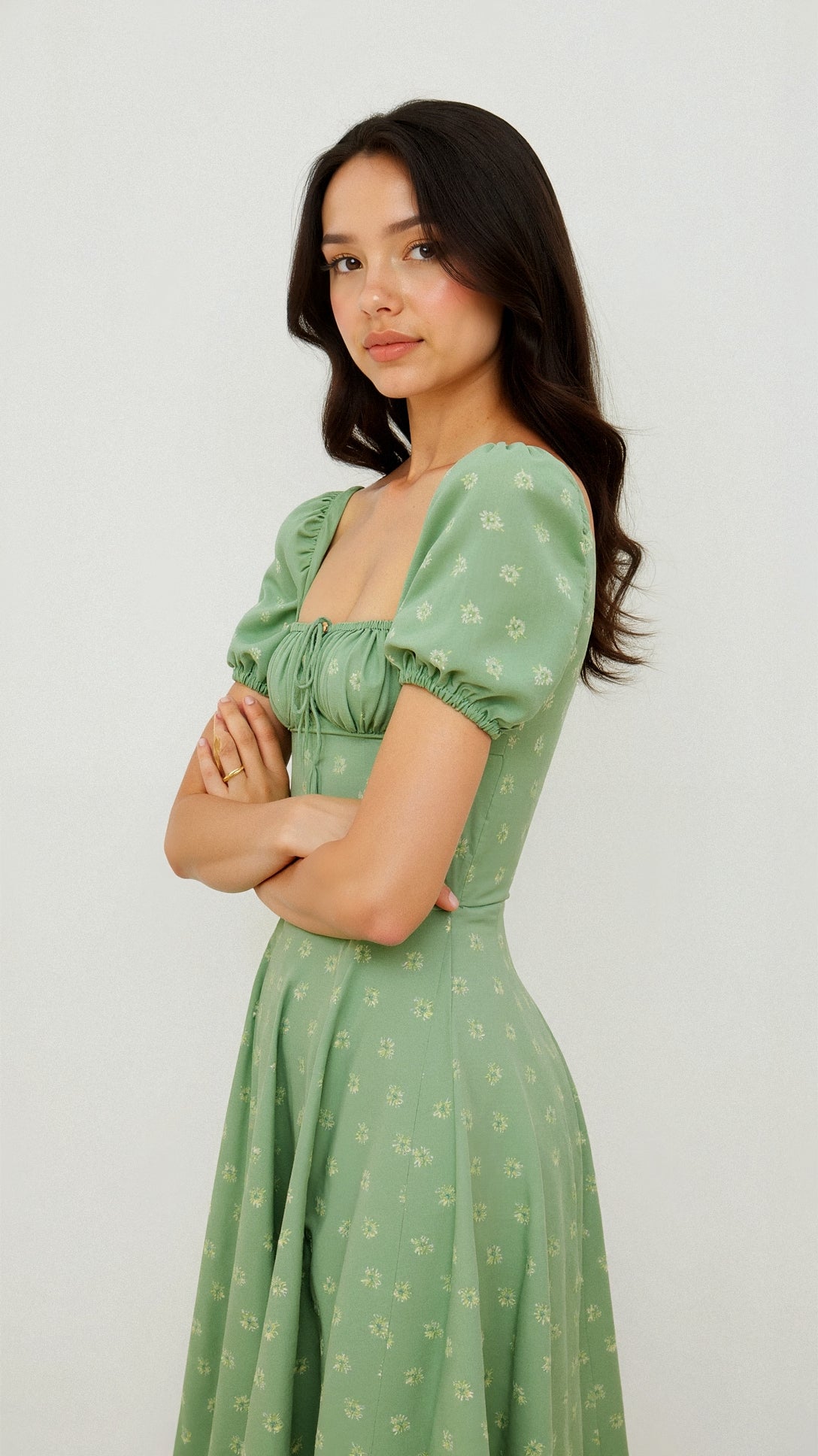 Evea - Schickes Midi-Kleid mit quadratischem Ausschnitt