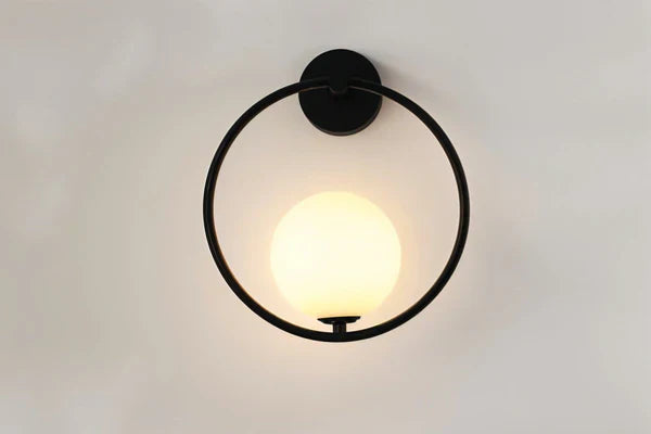 Moderne Kugel Wandleuchte – Elegante LED Wandlampe im Gold Design