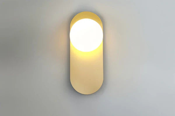 Moderne Kugel Wandleuchte – Elegante LED Wandlampe im Gold Design