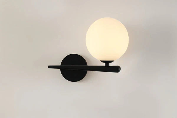 Moderne Kugel Wandleuchte – Elegante LED Wandlampe im Gold Design