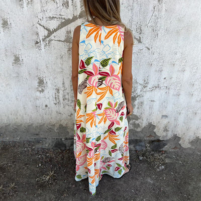 YLVA I MAXIKLEID MIT V-AUSSCHNITT
